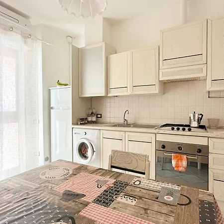 P062 - Porto Recanati, Bilocale A 30mt Dal Mare *